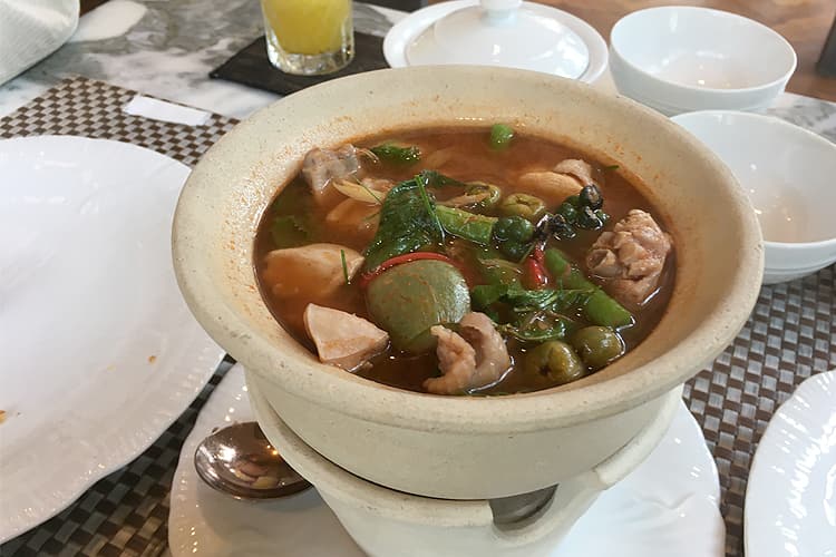 レッドカレー　マ・メゾン