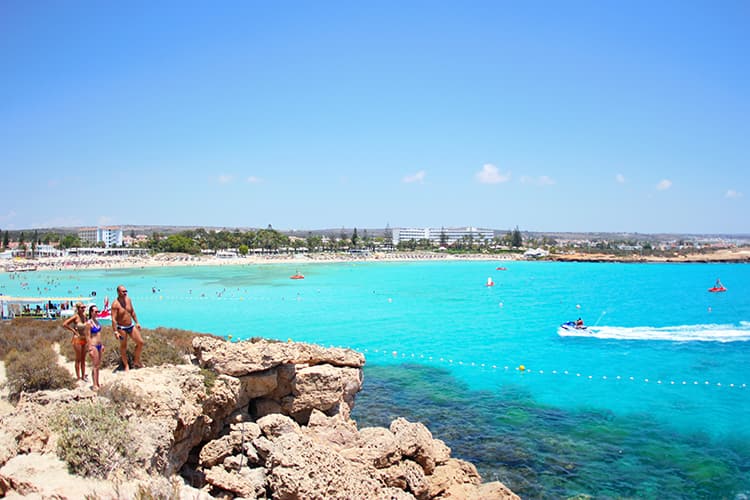 アヤナバ（Ayia Napa）の海