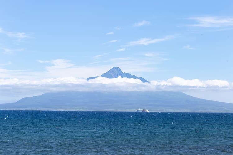 美しすぎる島のシンボル利尻富士