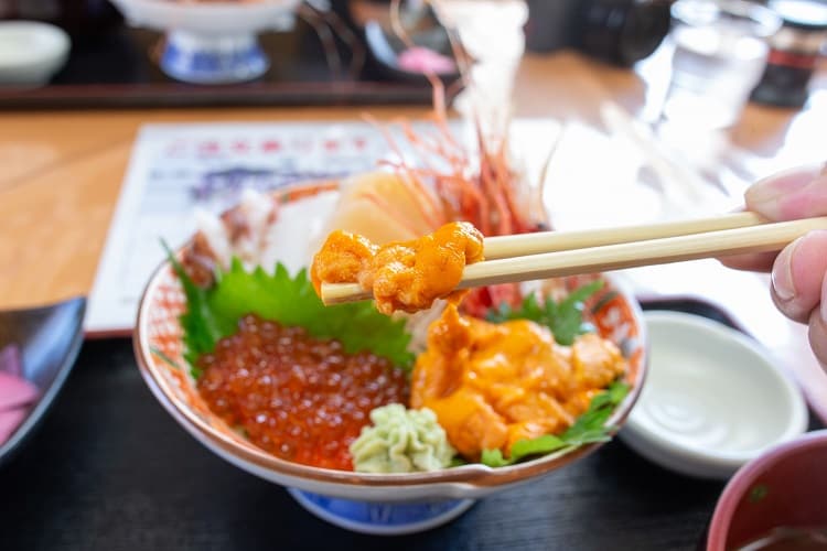 絶品海鮮丼を食べるなら「あとい」