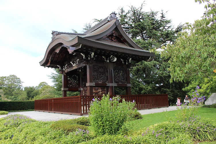 日本の古民家や勅使門はロンドンっ子のお気に入りスポット