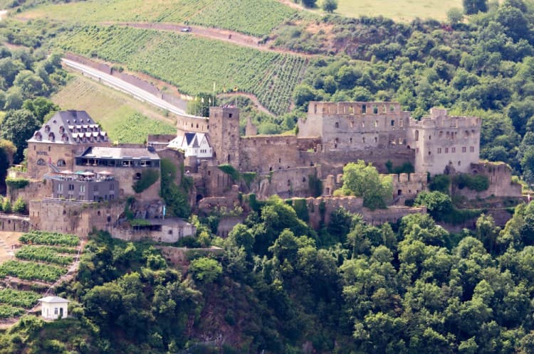 ラインフェルス城Schloss Rheinfels（ドイツ・プファルツ州・ザンクト・ゴアール）