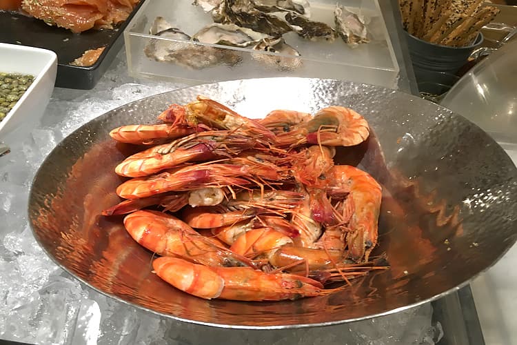 グリルした手長エビ