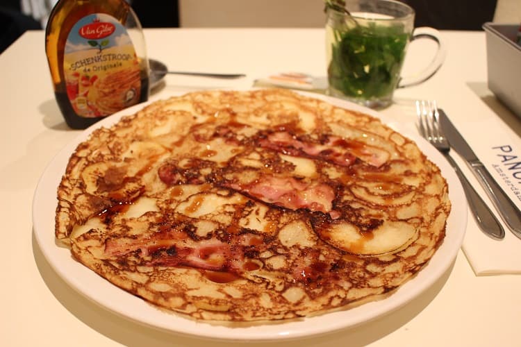 パンケークス・アムステルダム・ネーヘン・ストラーチェス（Pancakes Amsterdam Negen Straatjes）