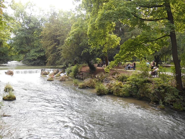 英国庭園（Englischer Garten）