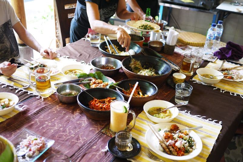 完成したお料理でランチタイム