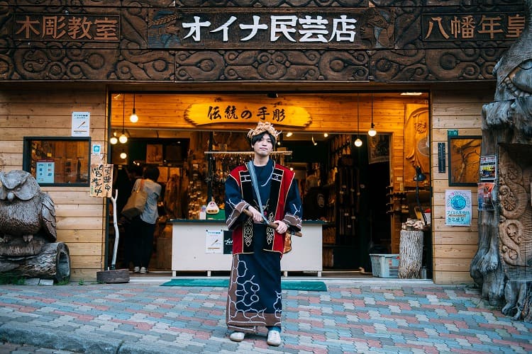 アイヌ民族衣装