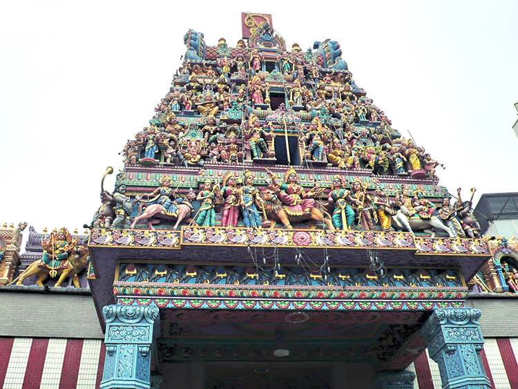 【観光】 その７　有名ヒンドゥー寺院を拝観する！ 