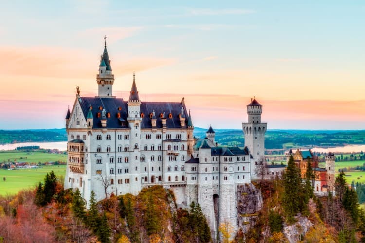 ノイシュバンシュタイン城Schloss Neuschwanstein（ドイツ・バイエルン州・シュヴァンガウ）