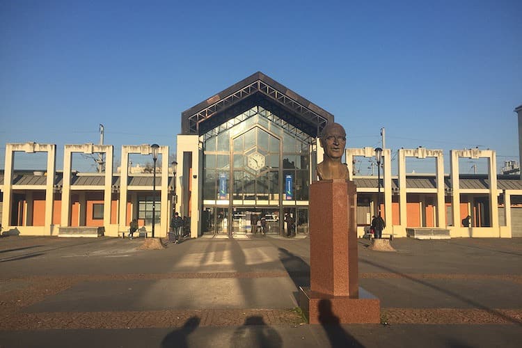 ポワシー(Poissy)駅