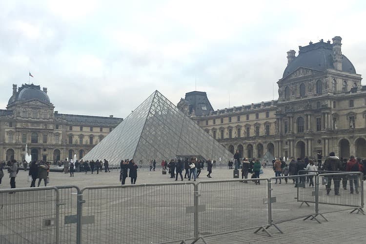ルーブル美術館