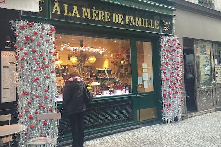 ア・ラ・メール・ド・ファミーユ(À la Mère de Famille) 