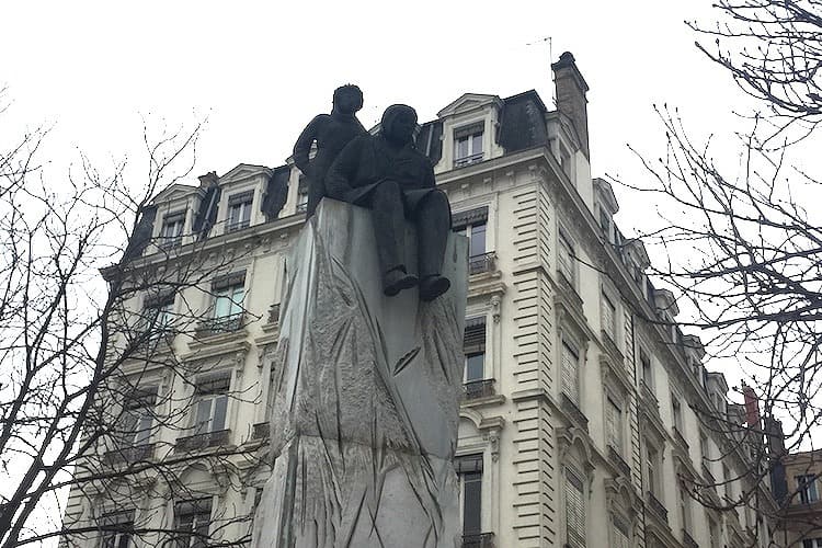 ベルクール広場(La place Bellecour)