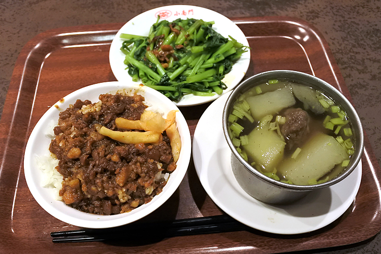 魯肉飯＋排骨酥湯＋燙青菜(ルーローファン、パイグースータン、タンチンツァイ)