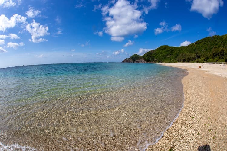 週末休みも綺麗な海へ LCCで身近になった奄美大島