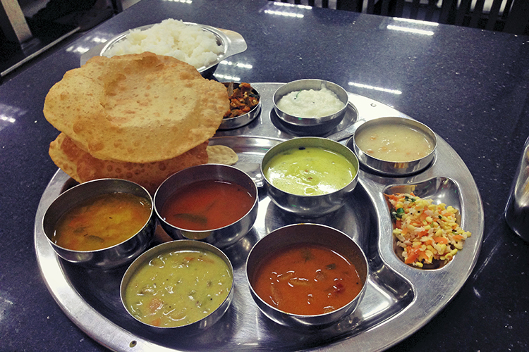 その２　本場そのままの南インド料理を食べる！