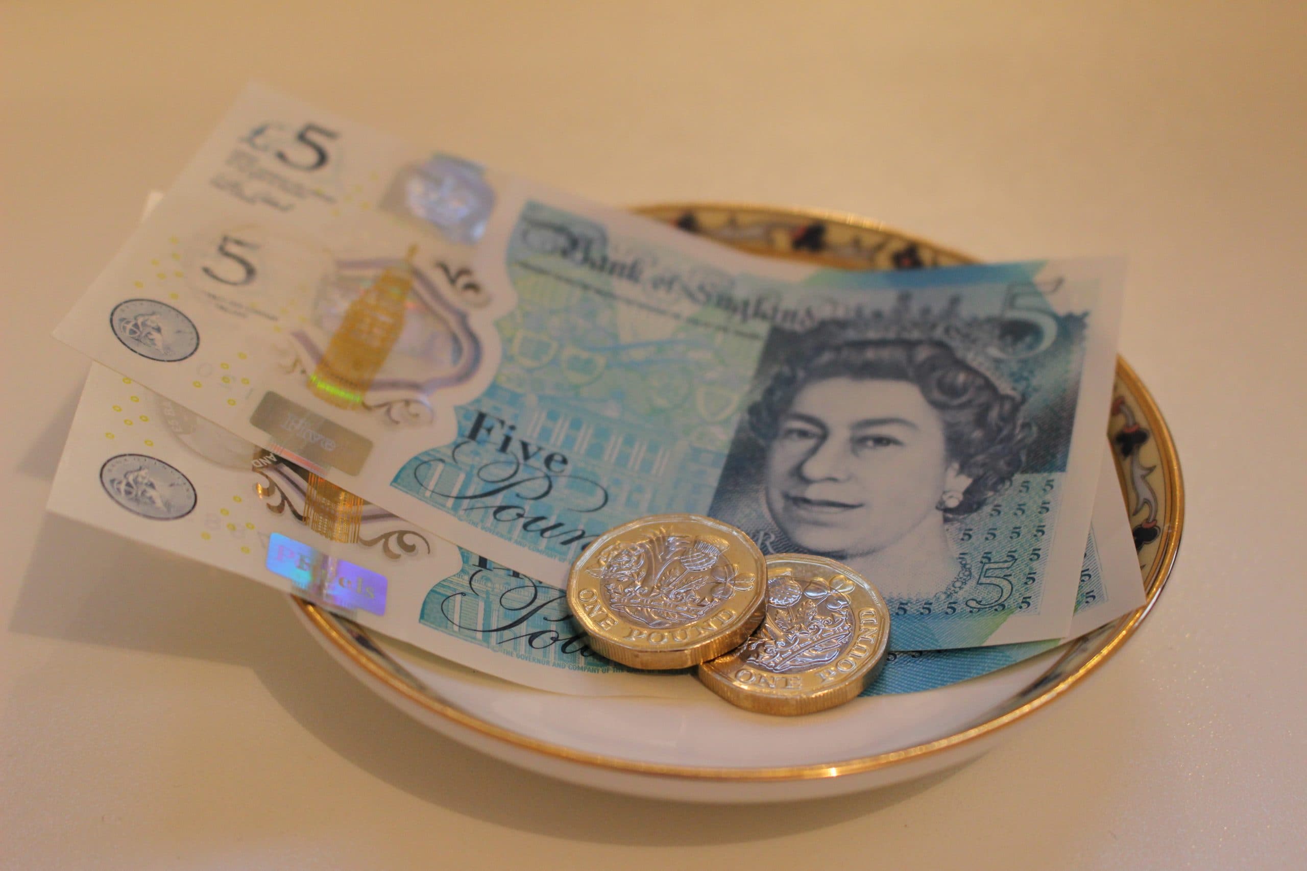 イギリスのチップ事情 - ホテルやタクシー、レストランもこれで安心！ - Expedia JP Stories