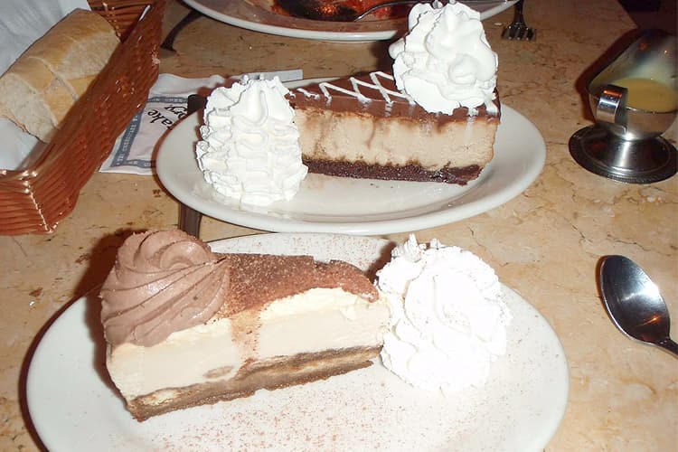 おすすめのお食事スポット「ザ・チーズケーキ・ファクトリー」