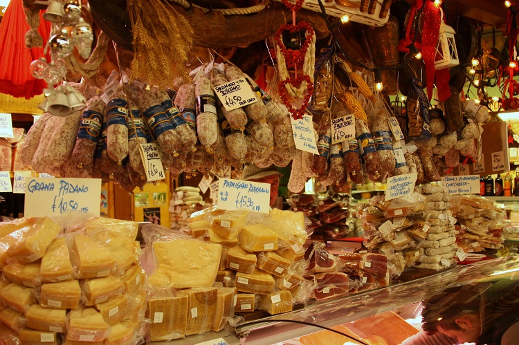 フィレンツェ中央市場