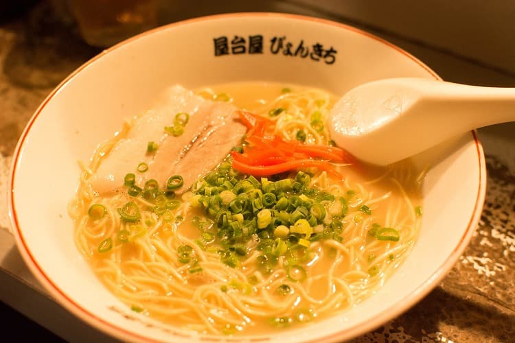 屋台屋ぴょんきち　とんこつラーメン