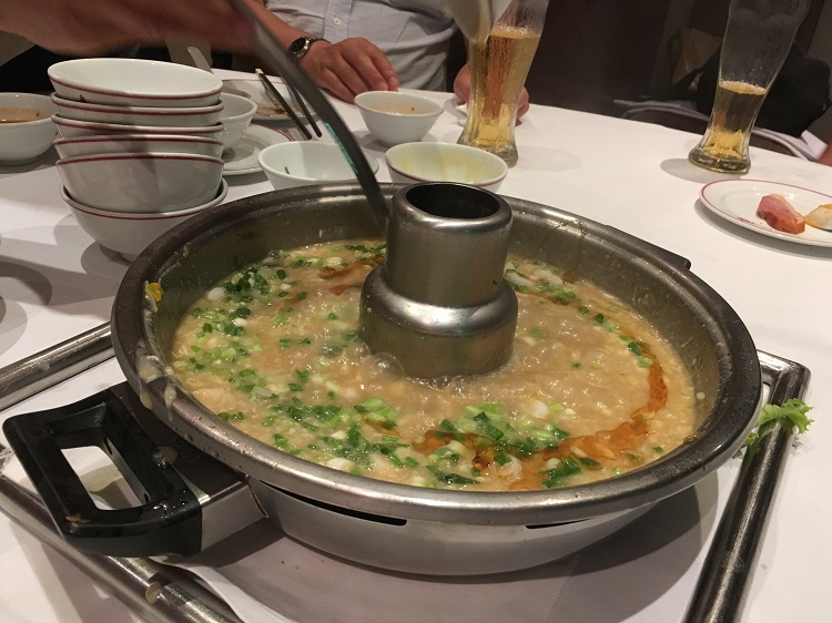 タイスキとはタイ風しゃぶしゃぶ料理「麺やご飯で鍋を〆る」