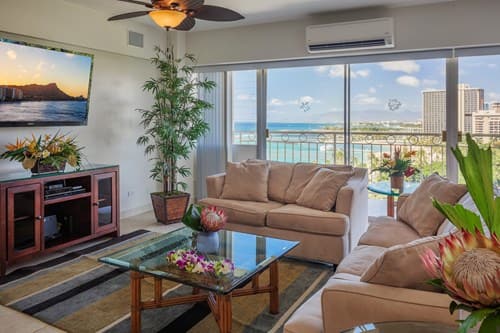 Condo-Castle-Waikiki-Shore1