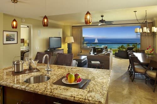 Condo-Honua-Kai2