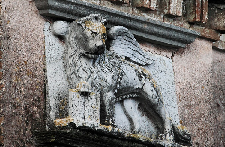 聖マルコの象徴「有翼の獅子」