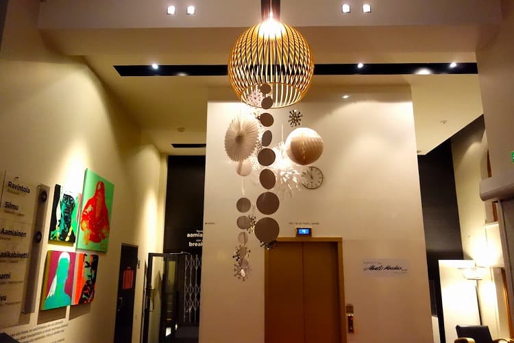 Hotel Helka　エレベータホール