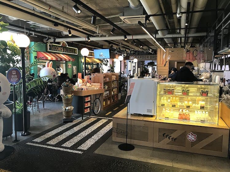 カフェ