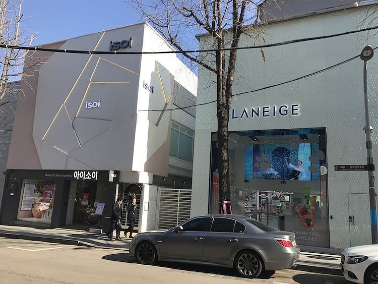 「Isoi」と韓国OL御用達ブランドの「LANEIGE」