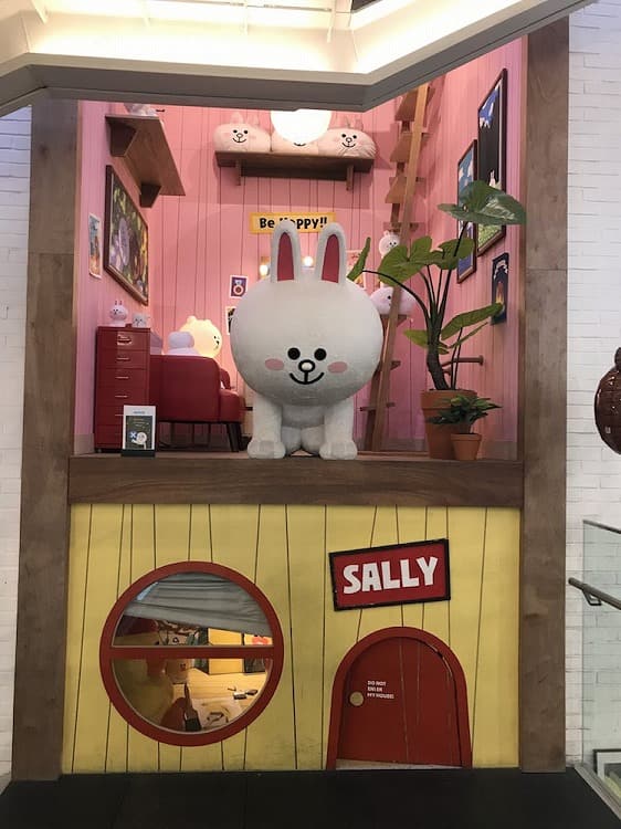コニーとサリーの部屋