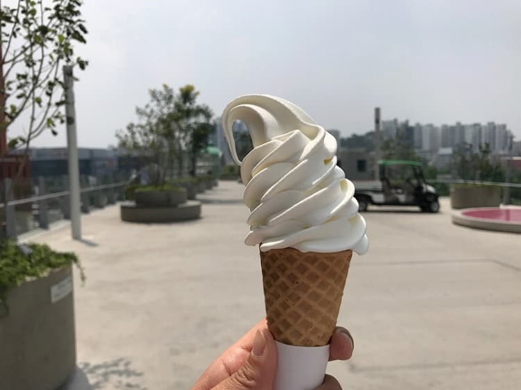 ｢木蓮茶房｣の濃厚ソフトクリーム