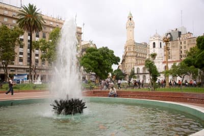 Plaza-De-Mayo2