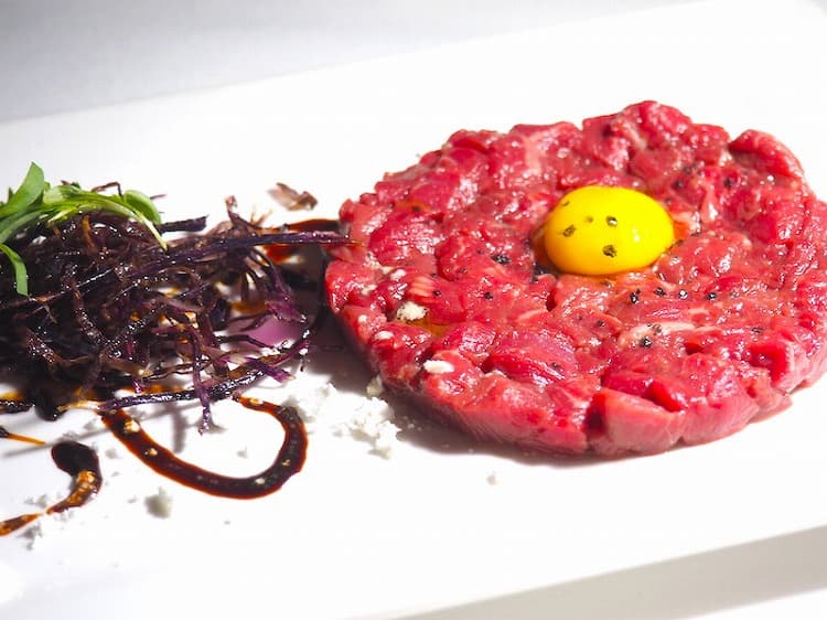 肉のタルタル