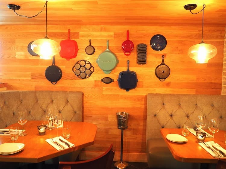 TRファイヤー・グリル　店内