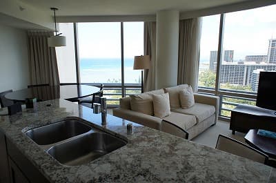 TrumpWaikiki3