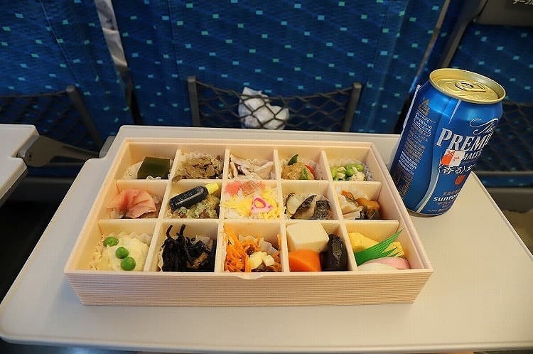 大船軒のおつまみ弁当