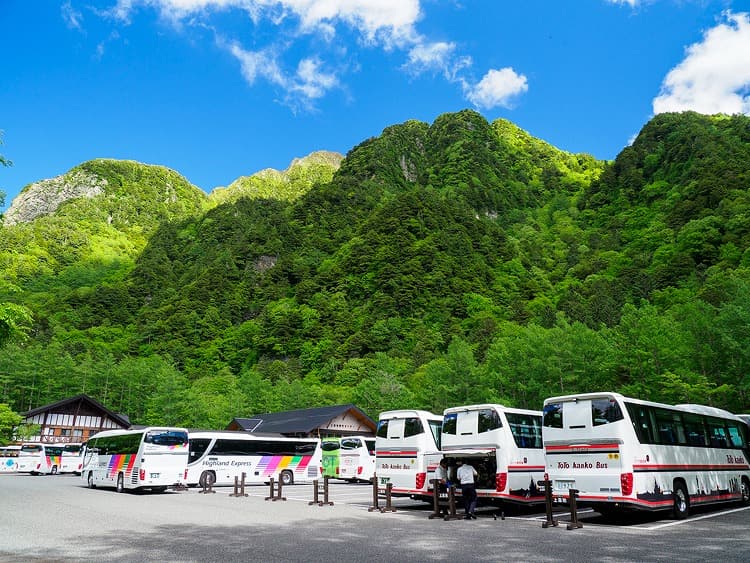上高地バスターミナル