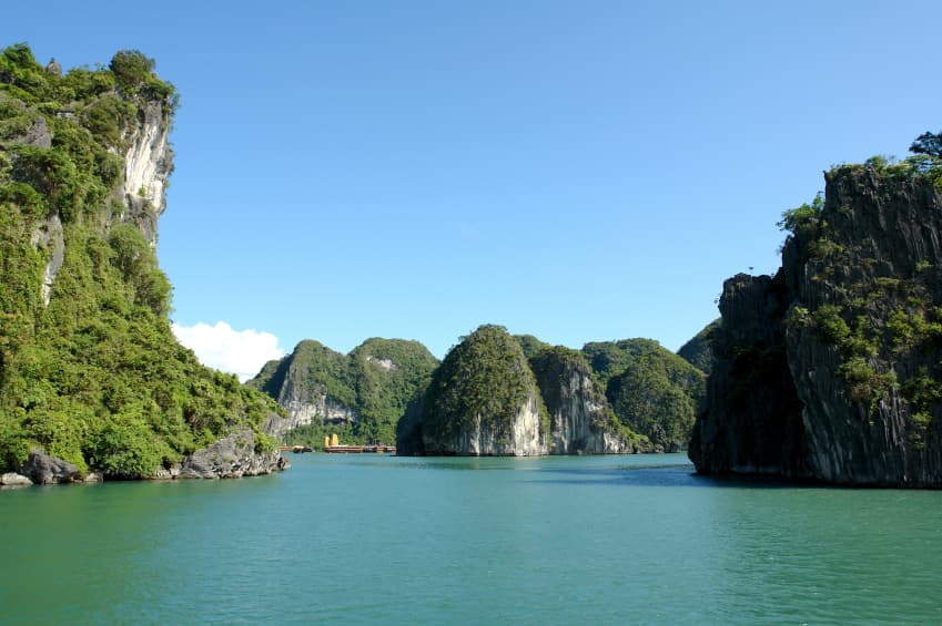 ベトナムの世界遺産　ハロン湾（ハノイ）