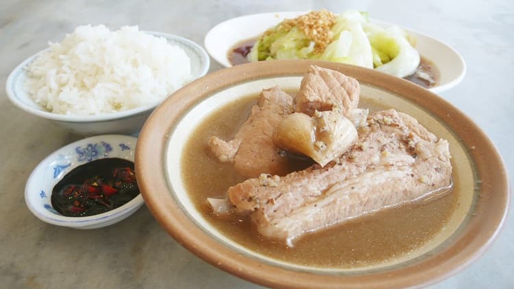 黄亜細肉骨茶餐室のバクテー