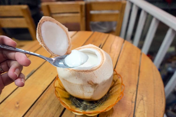 ココナッツゼリー（Rau Câu Trái Dừa）