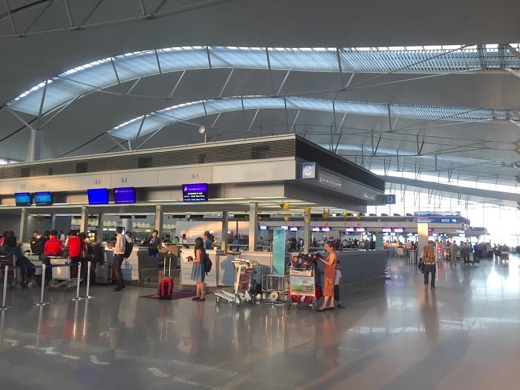 タンソンニャット国際空港