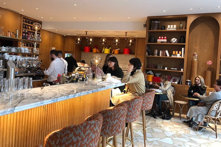 店内のカウンター
