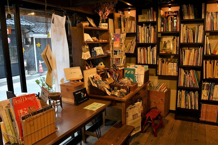 コトバヤ 店内