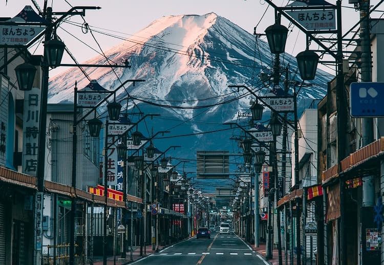 朝の富士山