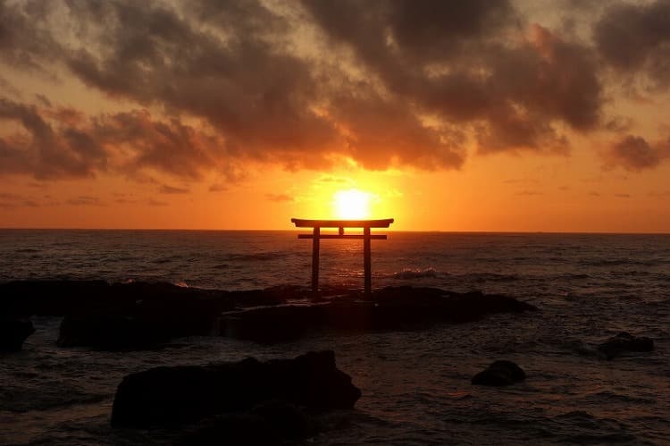 大洗磯前神社の神磯の鳥居