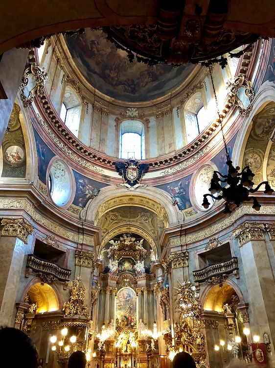 シュテファン大聖堂の内部