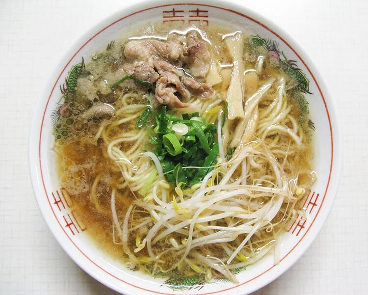 鳥取県：牛骨ラーメン