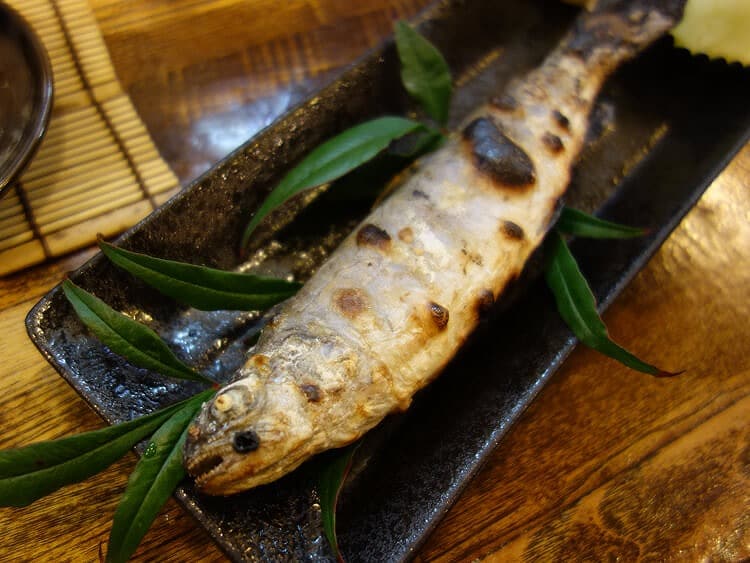 岩魚（いわな）の塩焼き（660円）